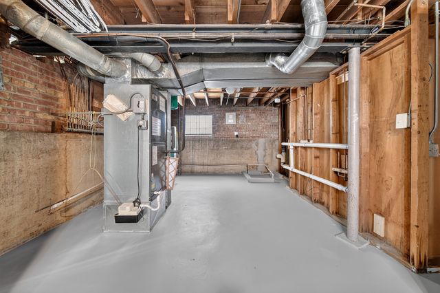 3230 N Neva Avenue, Chicago, IL 60634
