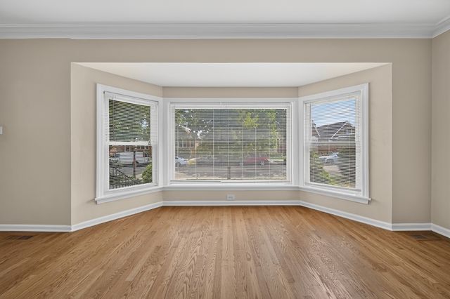 3230 N Neva Avenue, Chicago, IL 60634