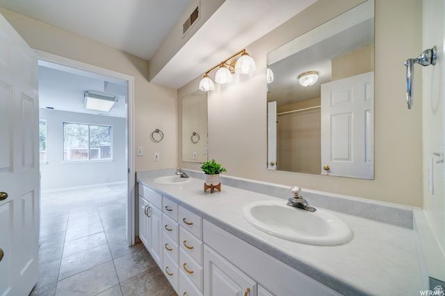 1273 E GRAYSON CT, Sandy, UT 84094