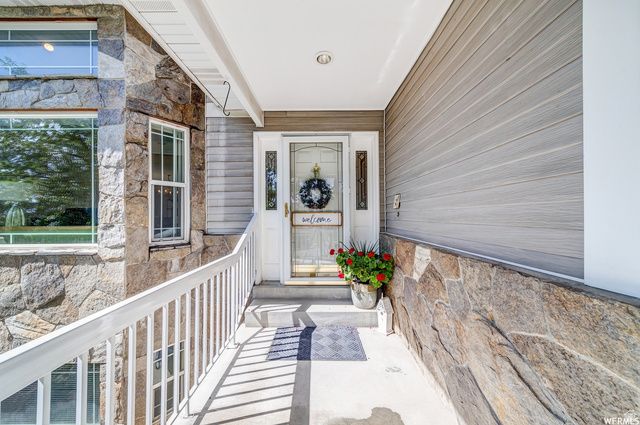 1273 E GRAYSON CT, Sandy, UT 84094