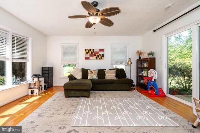 12 WILLOW SPRING DR, Edgewater, MD 21037