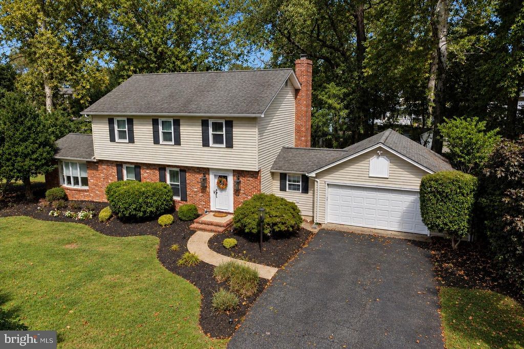 12 WILLOW SPRING DR, Edgewater, MD 21037