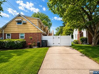 40 Linwood Street #2, Bergenfield, NJ 07621