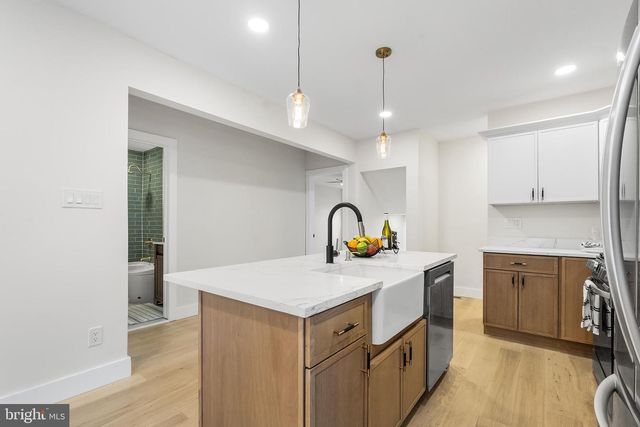 16 EDEN AVE, Oaklyn, NJ 08107