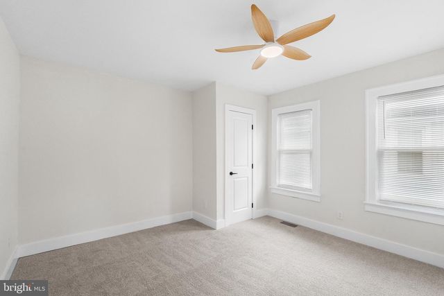 16 EDEN AVE, Oaklyn, NJ 08107