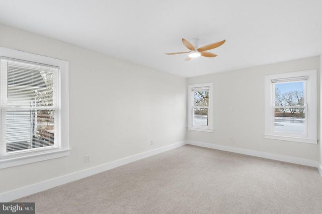 16 EDEN AVE, Oaklyn, NJ 08107