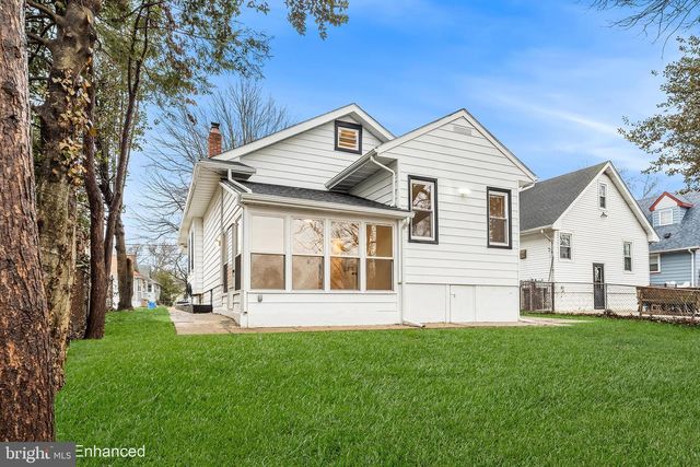 16 EDEN AVE, Oaklyn, NJ 08107