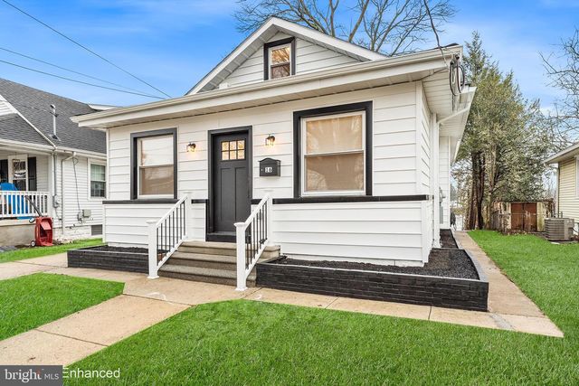 16 EDEN AVE, Oaklyn, NJ 08107