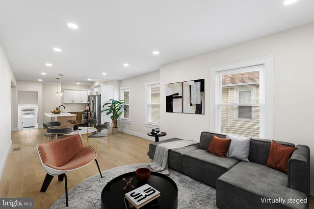 16 EDEN AVE, Oaklyn, NJ 08107