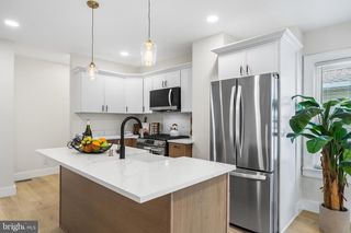 16 EDEN AVE, Oaklyn, NJ 08107