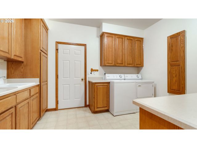 8104 Ne 71ST Loop, Vancouver, WA 98662