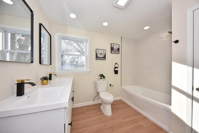 3165 N 87th STREET, Milwaukee, WI 53222