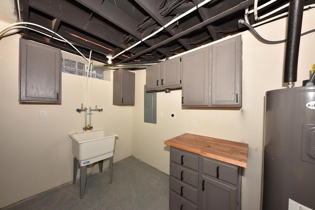 3165 N 87th STREET, Milwaukee, WI 53222