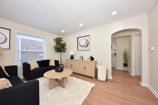 3165 N 87th STREET, Milwaukee, WI 53222