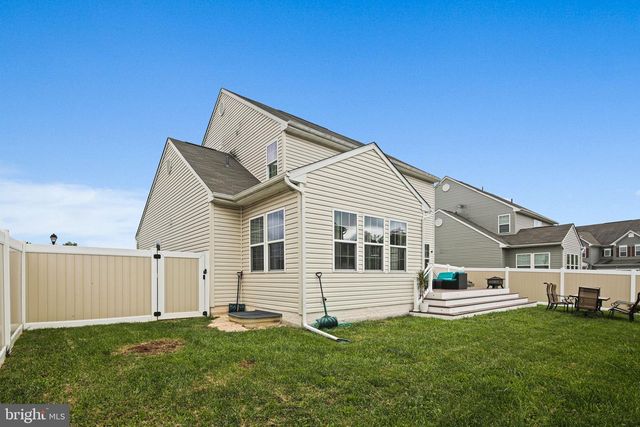 902 WHITE HAWK CT, Middle River, MD 21220
