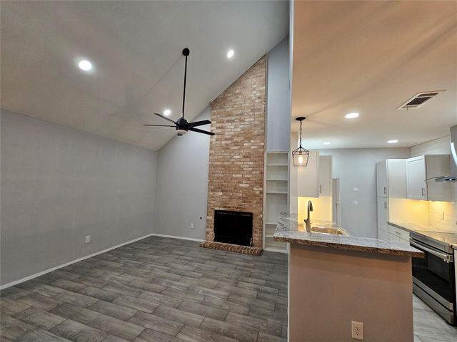 2209 Singletree Ave Unit B, Austin, TX 78727