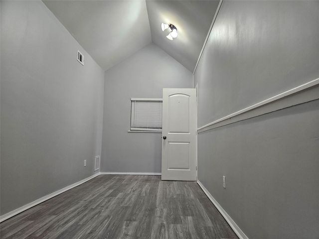 2209 Singletree Ave Unit B, Austin, TX 78727