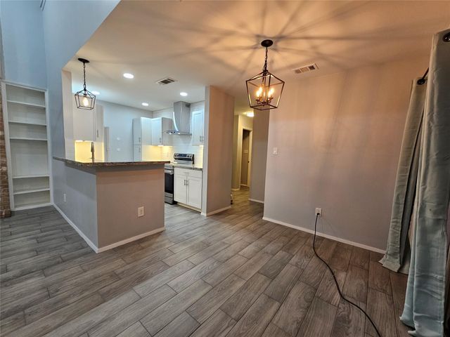 2209 Singletree Ave Unit B, Austin, TX 78727