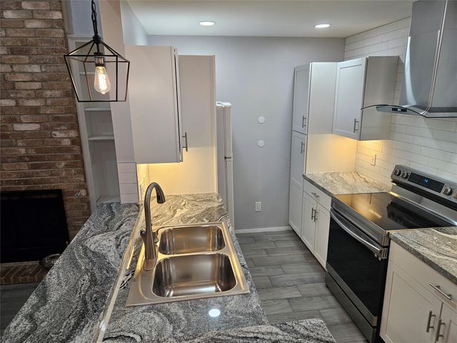 2209 Singletree Ave Unit B, Austin, TX 78727