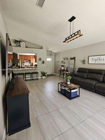 17728 SW 20th St, Miramar, FL 33029