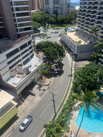 425 Ena Road P7A, Honolulu, HI 96815