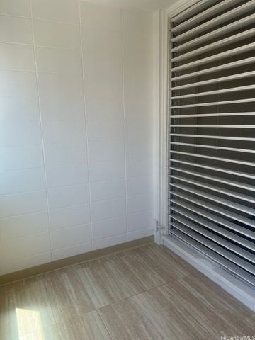 425 Ena Road P7A, Honolulu, HI 96815