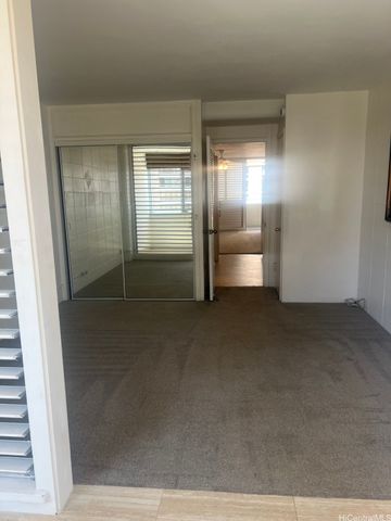 425 Ena Road P7A, Honolulu, HI 96815