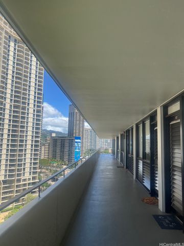 425 Ena Road P7A, Honolulu, HI 96815