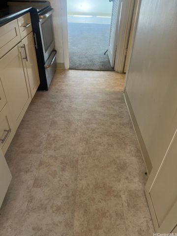 425 Ena Road P7A, Honolulu, HI 96815