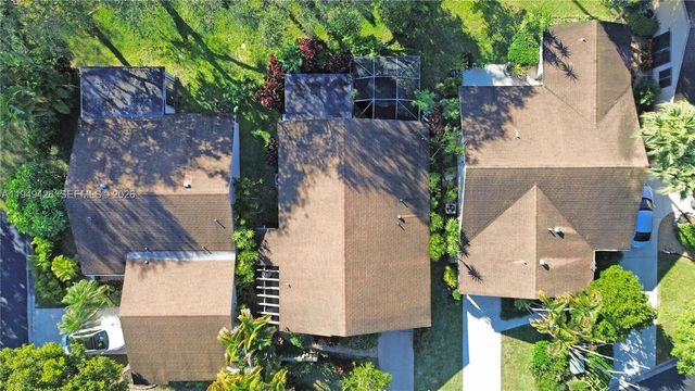 2214 Seagrape Cir, Coconut Creek, FL 33066