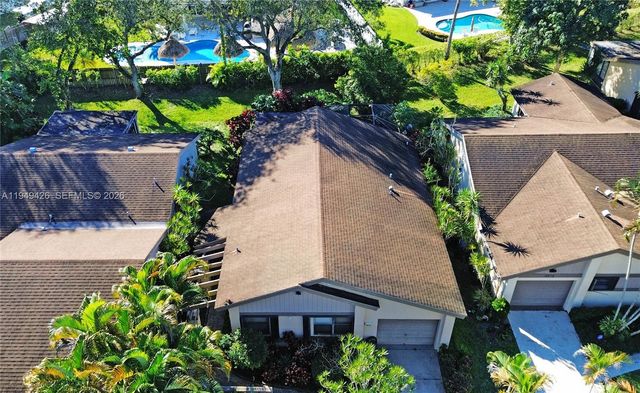 2214 Seagrape Cir, Coconut Creek, FL 33066