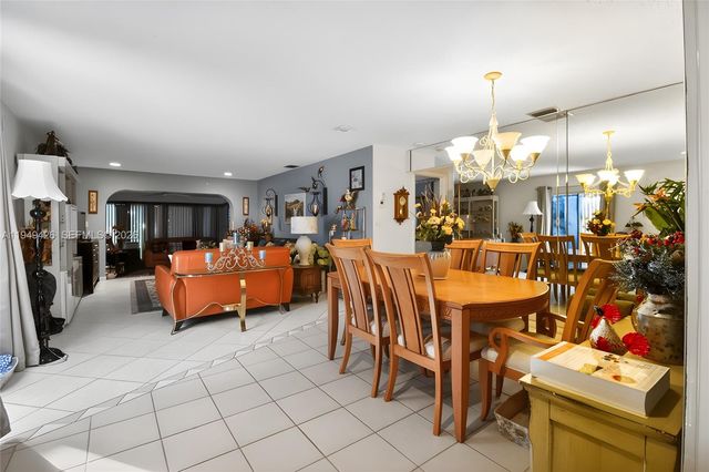 2214 Seagrape Cir, Coconut Creek, FL 33066