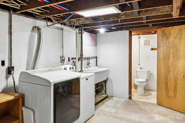 125 W Minna Avenue, Avenel, NJ 07001