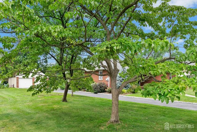 125 W Minna Avenue, Avenel, NJ 07001