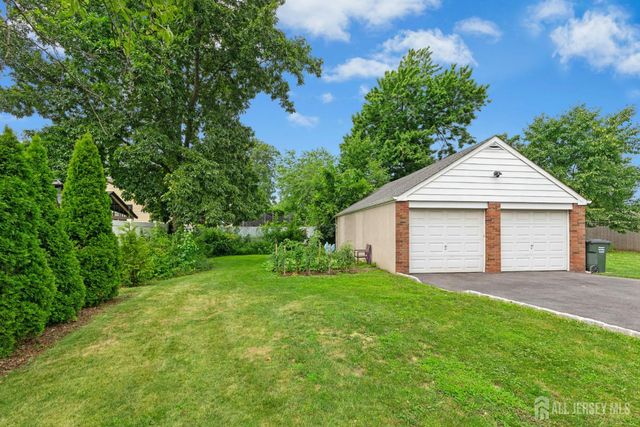 125 W Minna Avenue, Avenel, NJ 07001