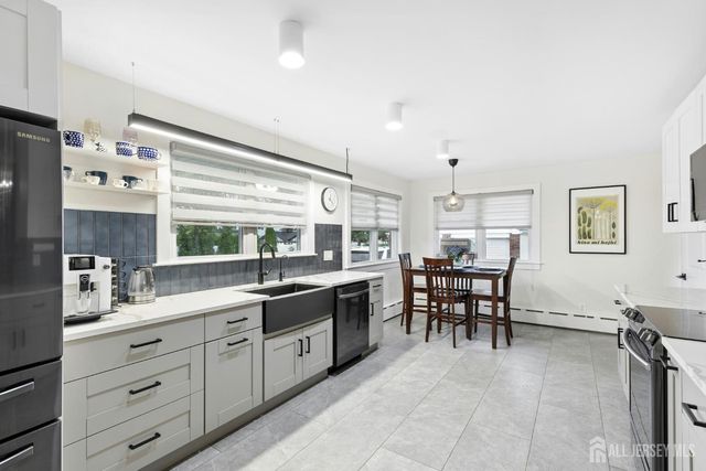 125 W Minna Avenue, Avenel, NJ 07001