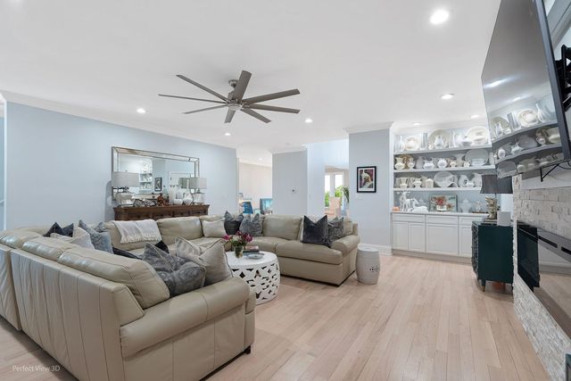 38148 N Helena Lane, Wadsworth, IL 60083