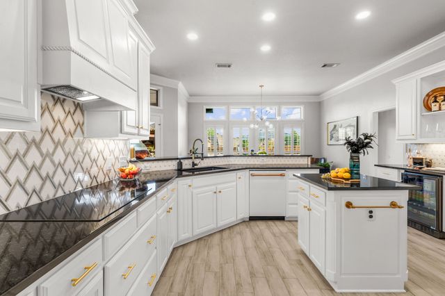 3650 Baylor Boulevard, Midlothian, TX 76065