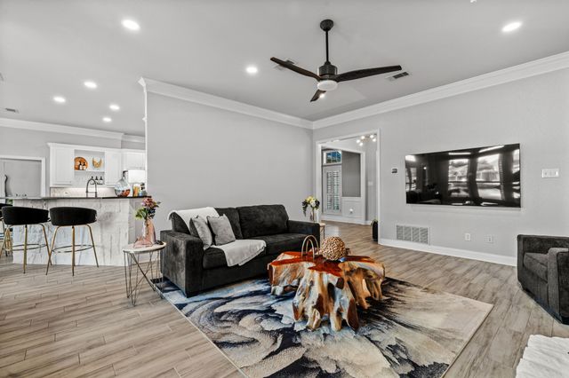 3650 Baylor Boulevard, Midlothian, TX 76065
