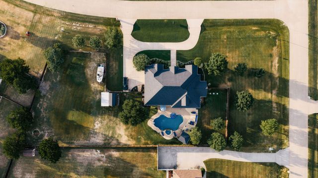 3650 Baylor Boulevard, Midlothian, TX 76065