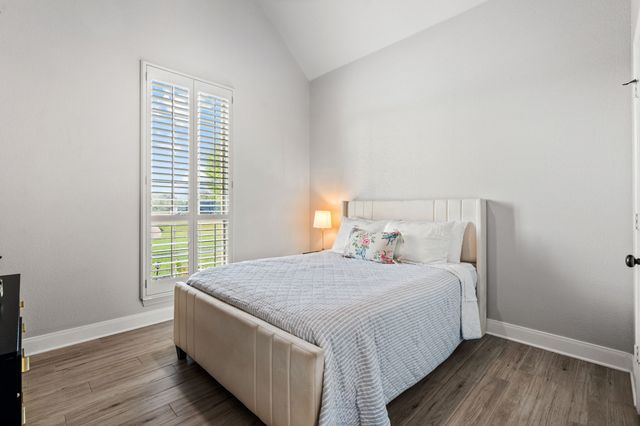 3650 Baylor Boulevard, Midlothian, TX 76065