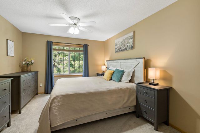 8771 Branson Drive 80, Inver Grove Heights, MN 55076