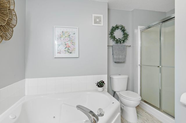 8771 Branson Drive 80, Inver Grove Heights, MN 55076