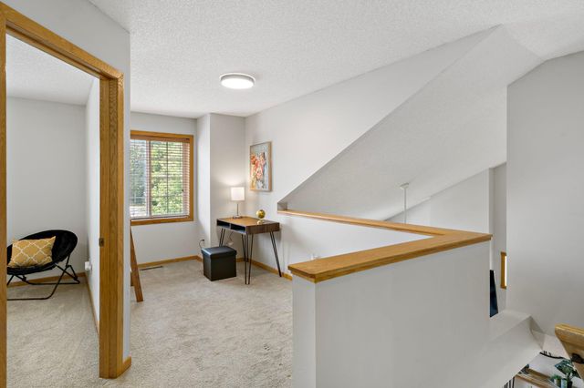 8771 Branson Drive 80, Inver Grove Heights, MN 55076