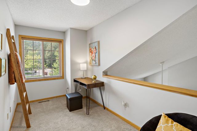 8771 Branson Drive 80, Inver Grove Heights, MN 55076