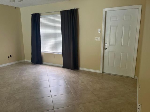 1401 SE Belcrest Street, Port St. Lucie, Port St Lucie, FL 34952