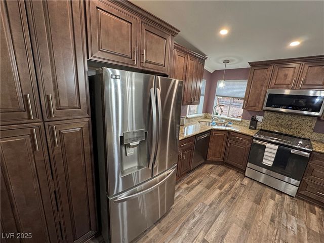 1660 East Blackhorn Street, Pahrump, NV 89048