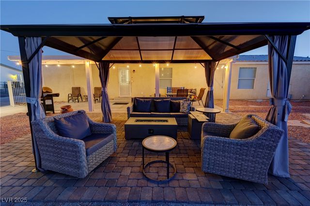 1660 East Blackhorn Street, Pahrump, NV 89048