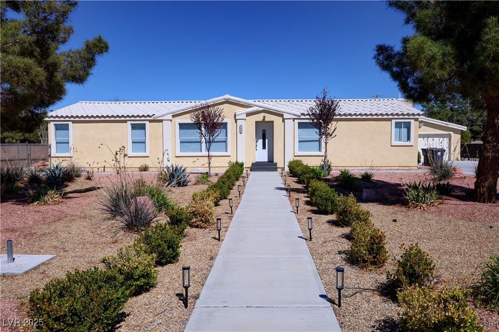 1660 East Blackhorn Street, Pahrump, NV 89048