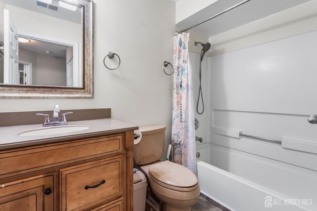 834 Edpas Road, New Brunswick, NJ 08901